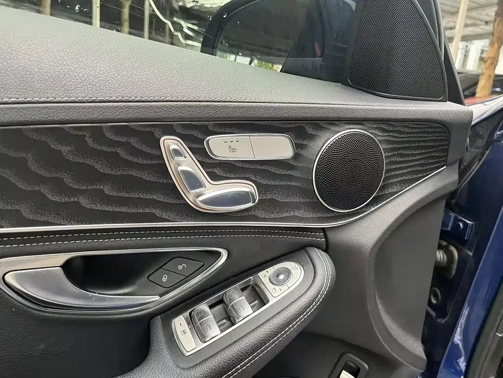 Mercedes-Benz C-Class 2018 — фото 10