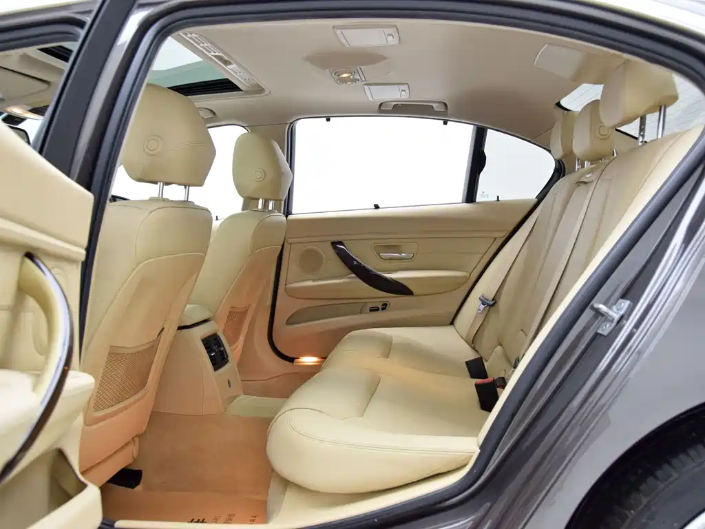 BMW 3 Series 2015 — фото 6