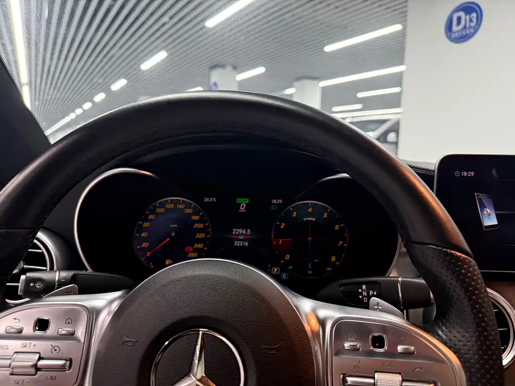 Mercedes-Benz C-Class 2020 — фото 18