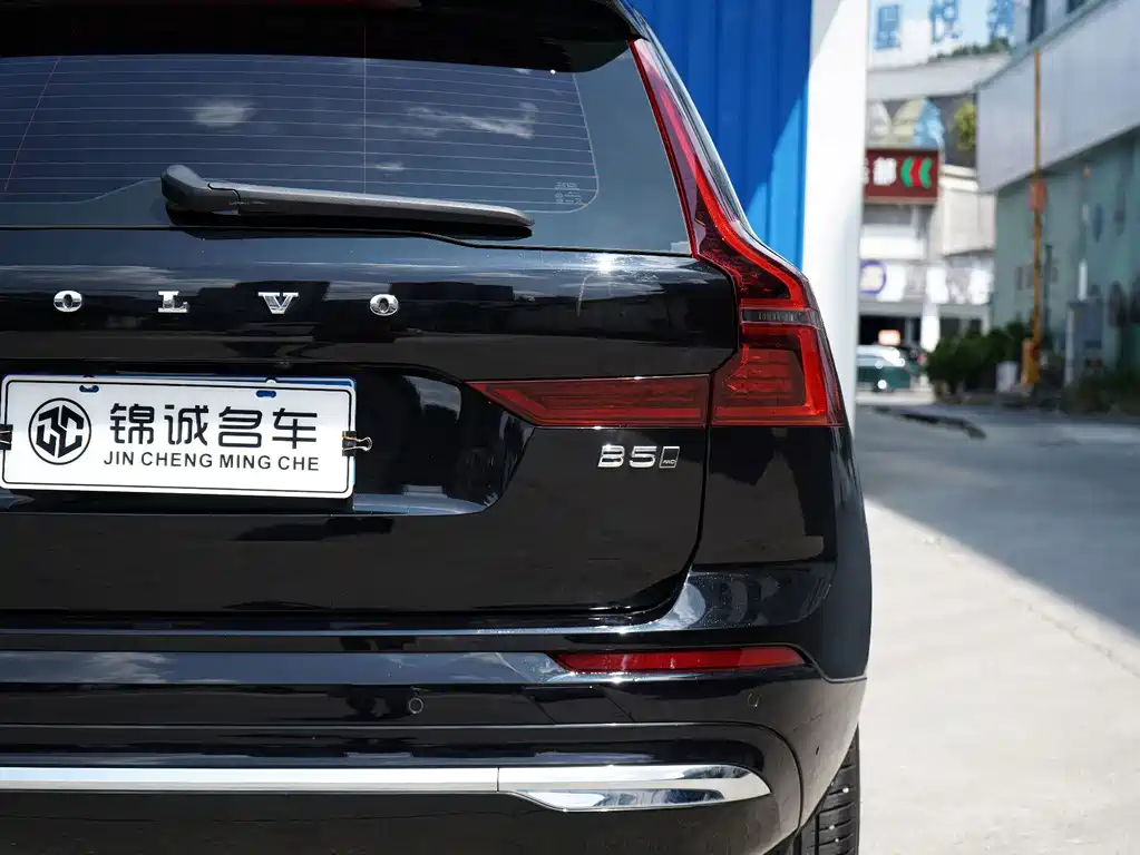 Volvo XC60 2025 — фото 20