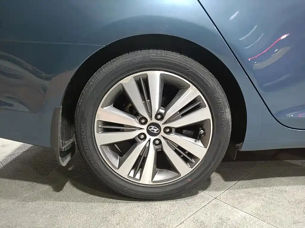 Hyundai Mistra 2014 — фото 18