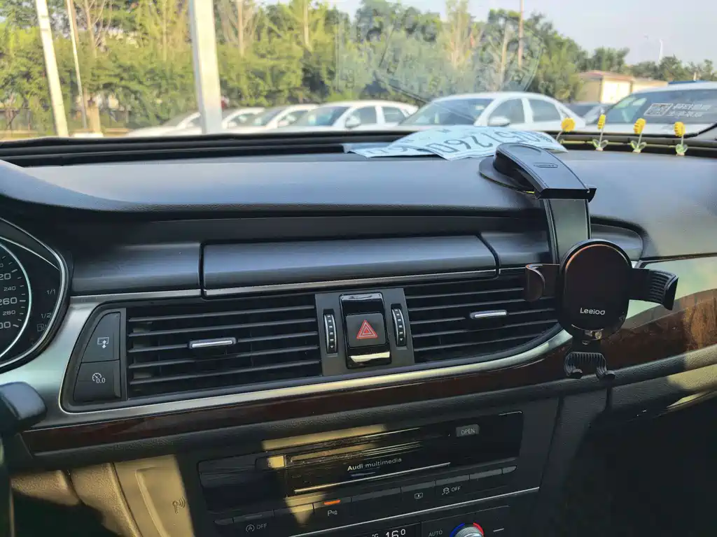 Audi A6L 2016