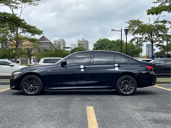 BMW 3 Series 2024