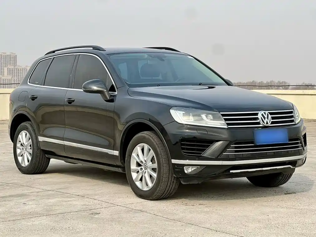 Volkswagen Touareg 2016 — фото 22