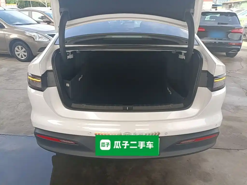 BYD Seal 05 DM-i 2025 — фото 19