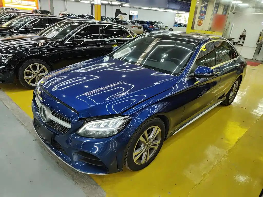Mercedes-Benz C-Class 2021