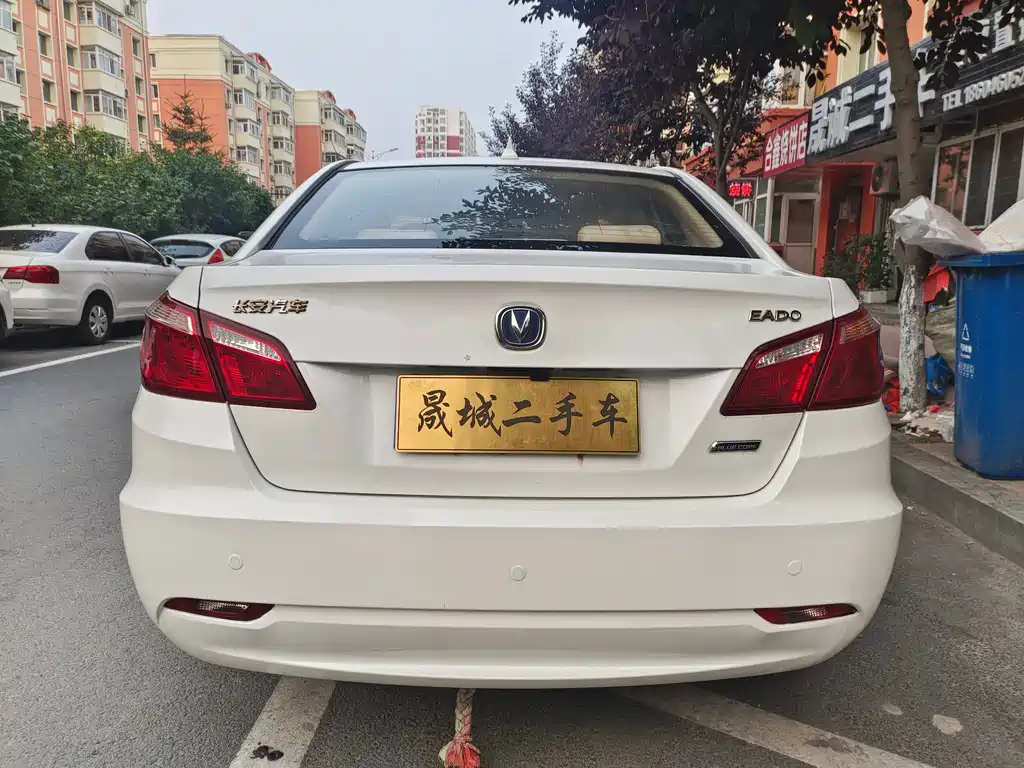 Changan Eado 2016 — фото 5