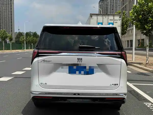 Buick GL8 2025