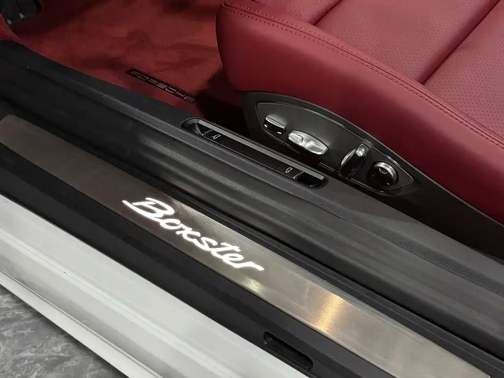 Porsche 718 2025 — фото 12