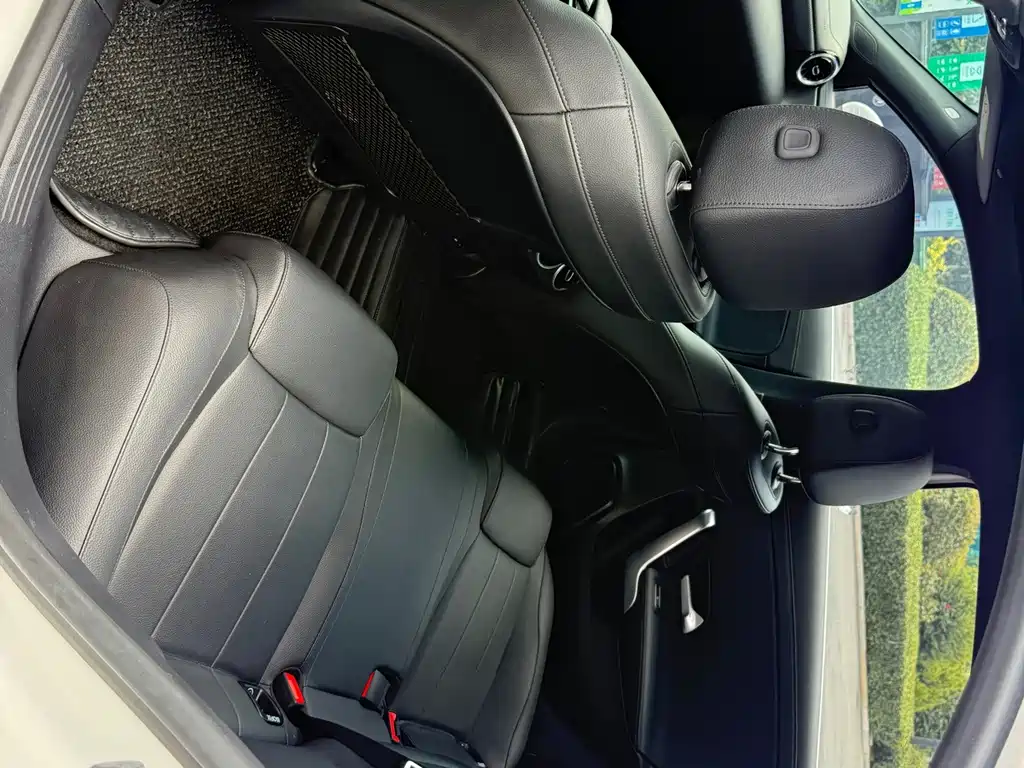 Mercedes-Benz A-Class 2021