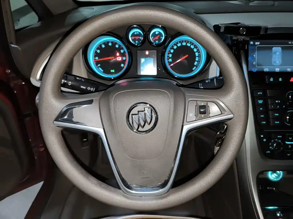 Buick Excelle GT 2014 — фото 11