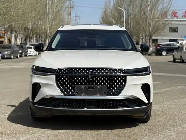 Lincoln Nautilus 2024