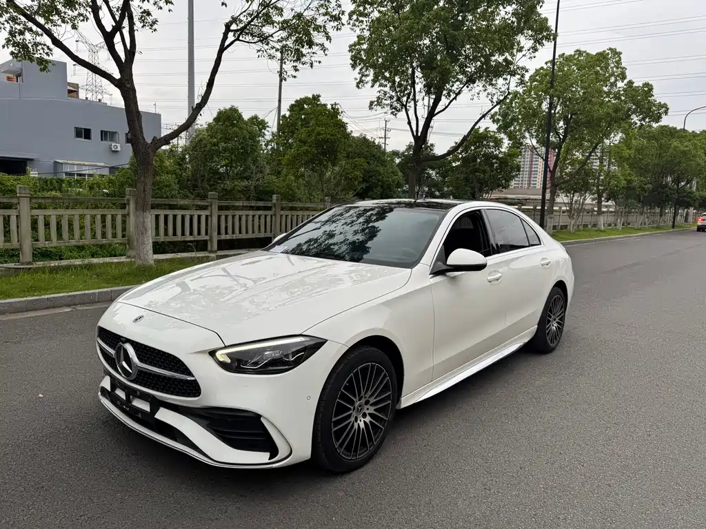 Mercedes-Benz C-Class 2023 — фото 4