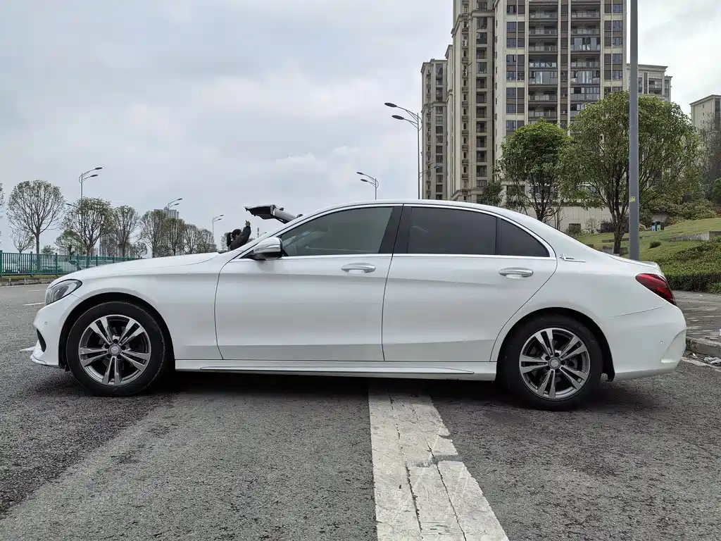 Mercedes-Benz C-Class 2015 — фото 4