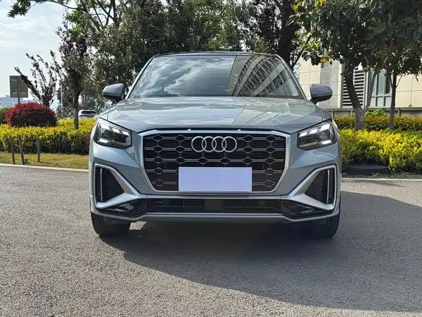 Audi Q2L 2024