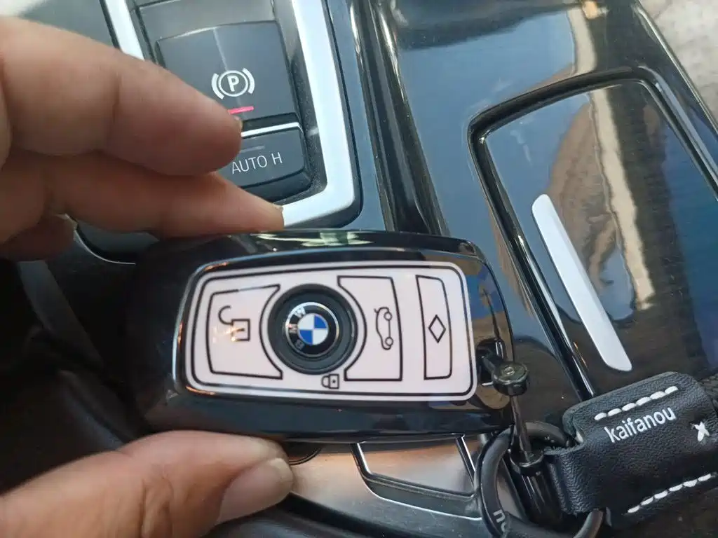 BMW 5 Series 2016 — фото 12