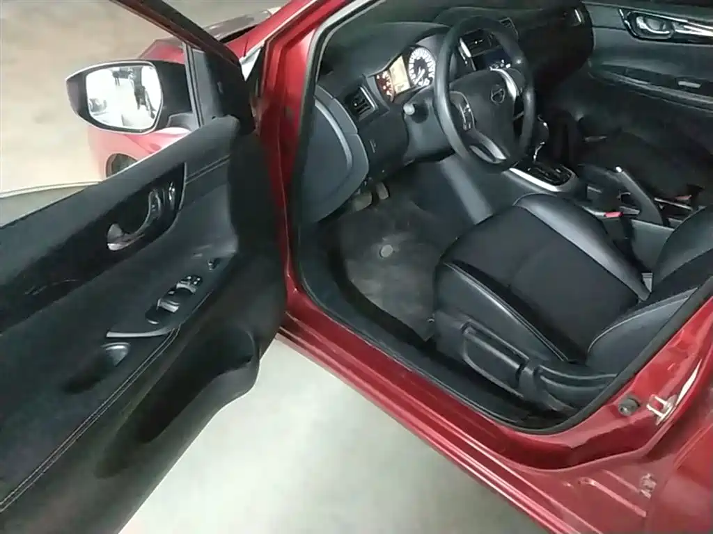 Nissan Tiida 2019 — фото 16