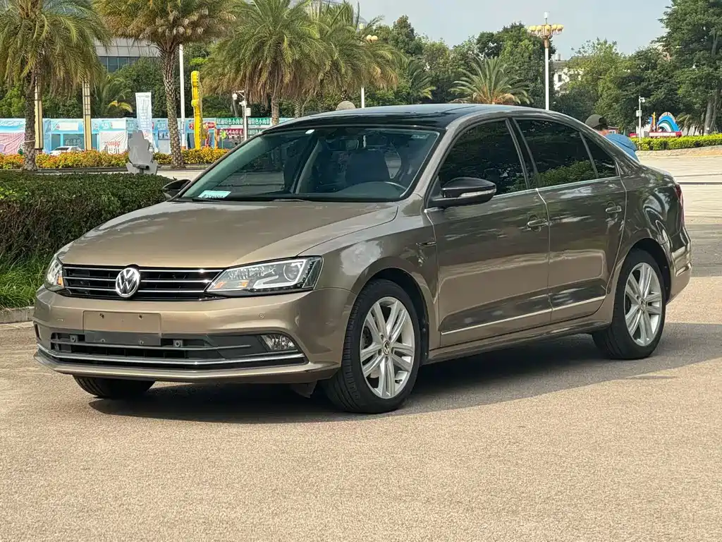 Volkswagen Sagitar 2017