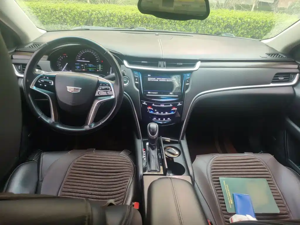 Cadillac XTS 2018 — фото 13