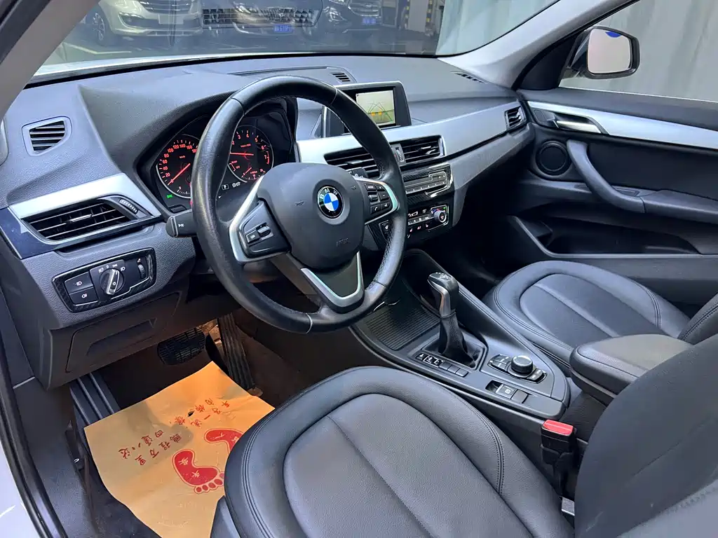 BMW X1 2018 — фото 9
