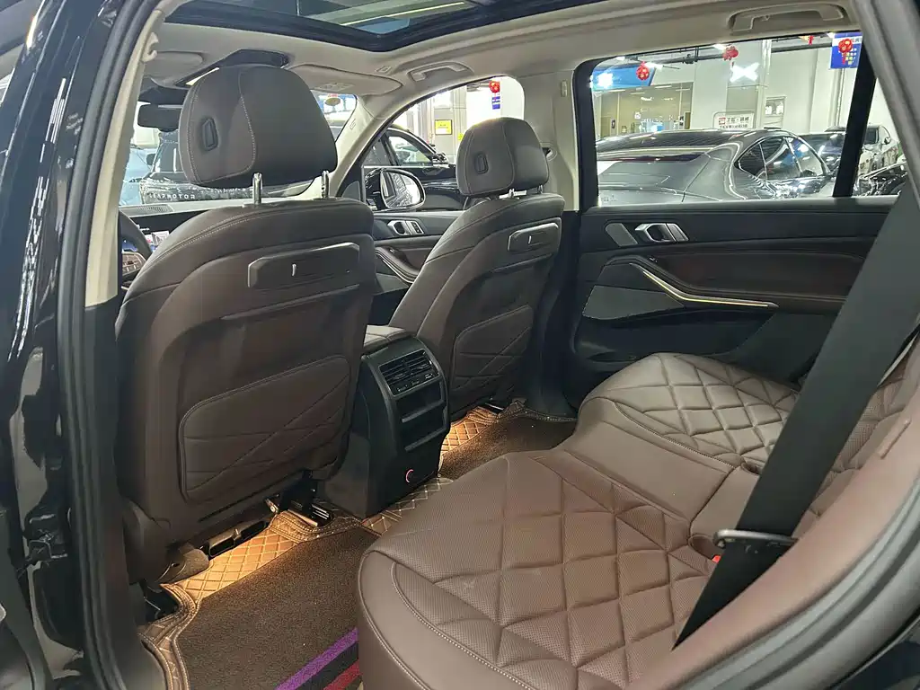 BMW X5 2025 — фото 10