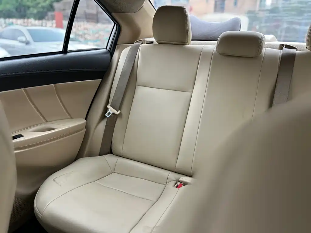 Toyota Vios 2015 — фото 34
