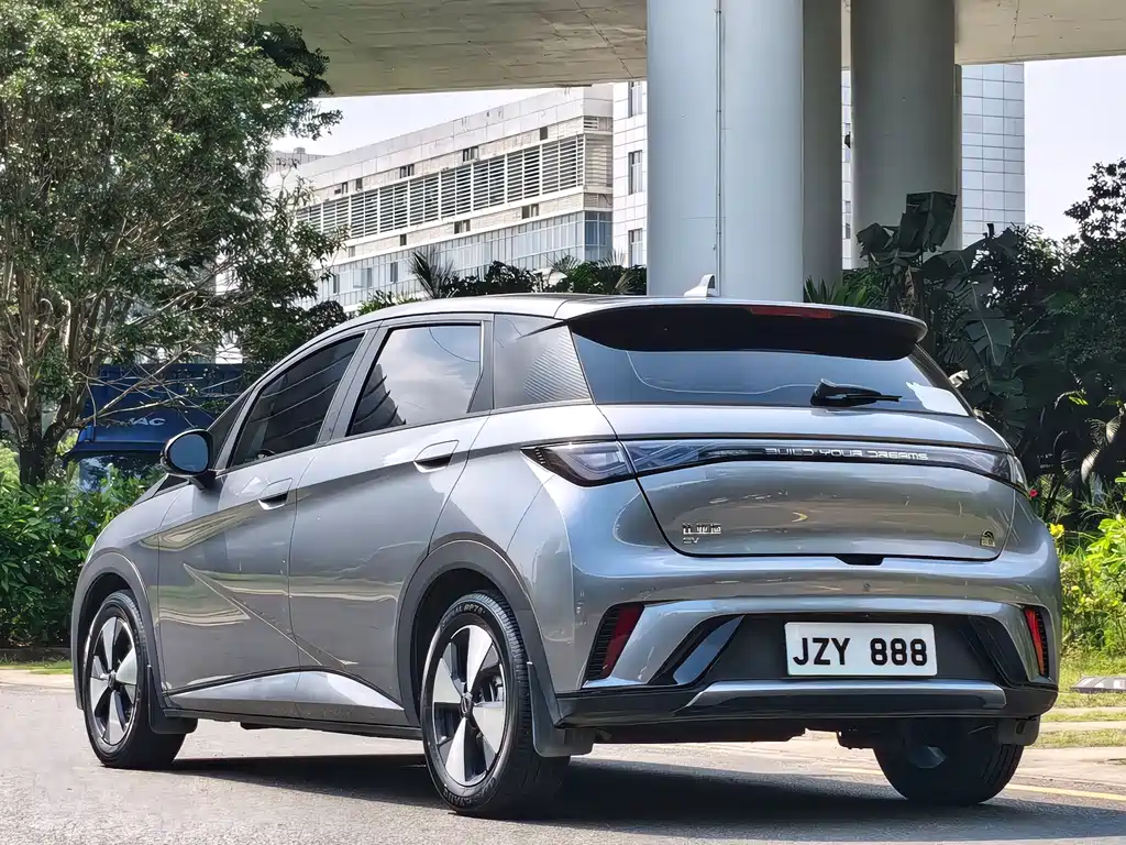 BYD Dolphin 2023