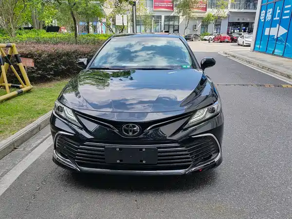 Toyota Camry 2021