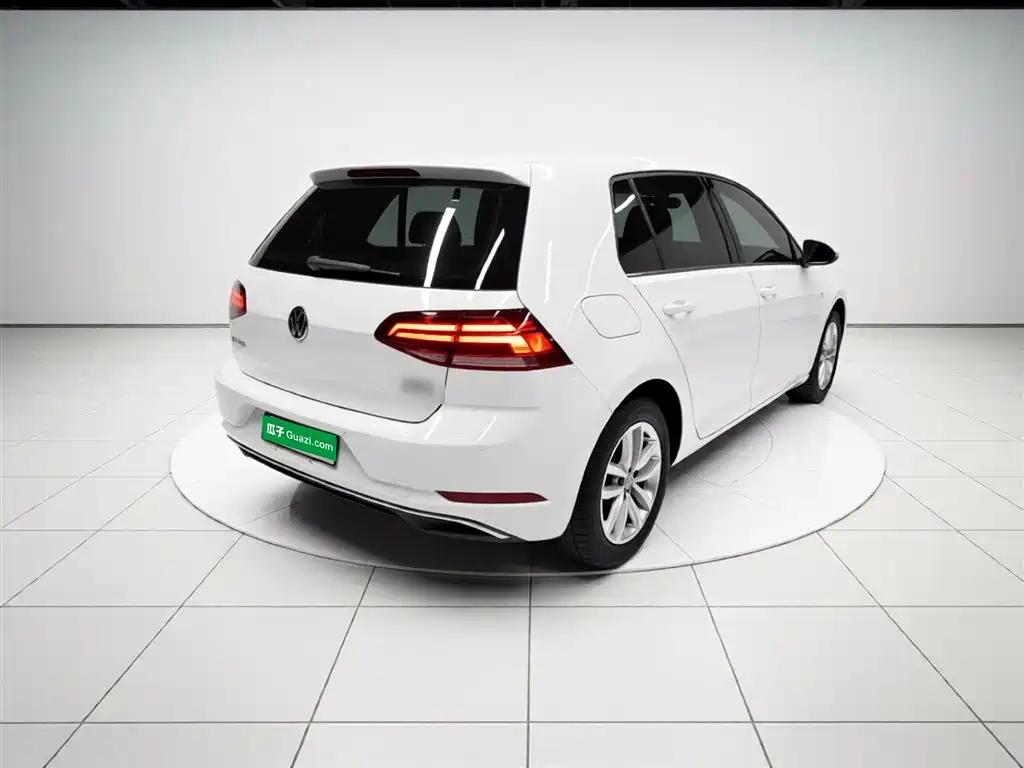 Volkswagen Golf 2018 — фото 7