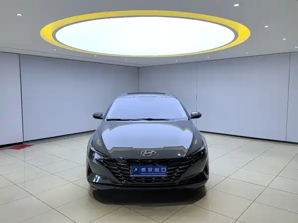Hyundai Elantra 2023