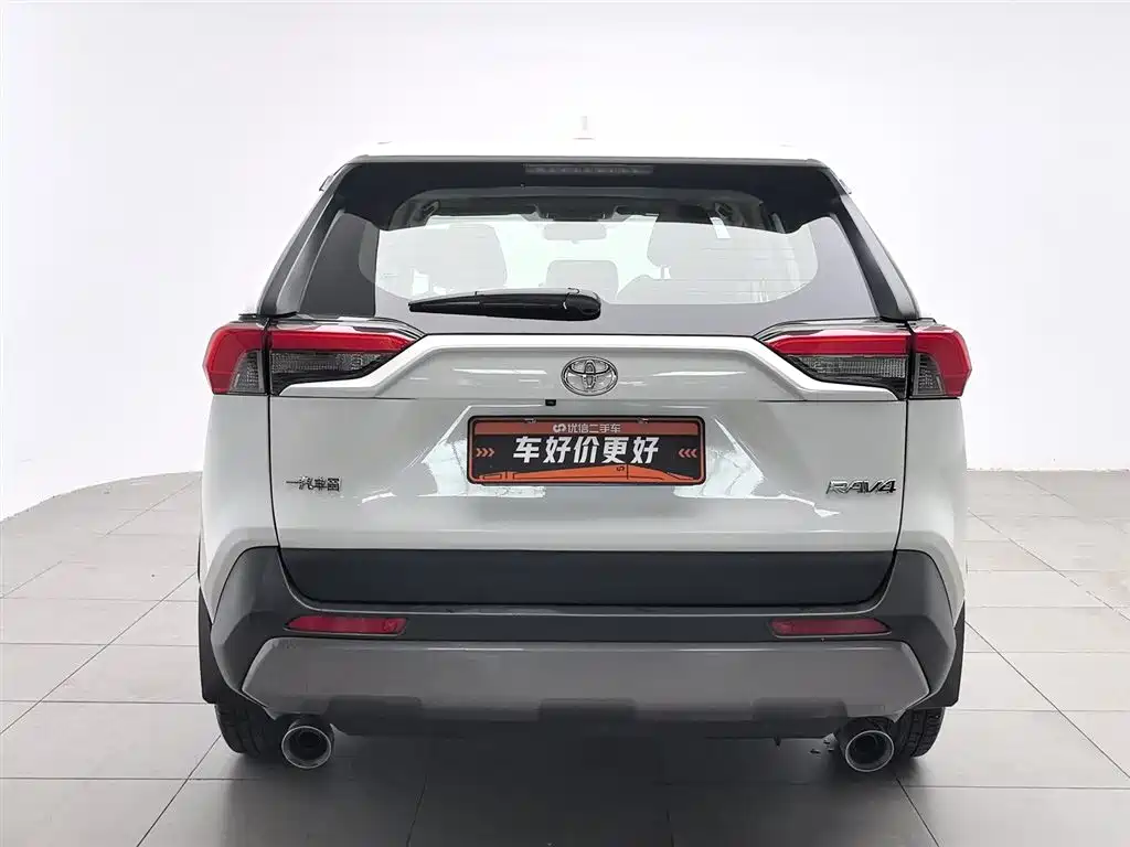 Toyota RAV4 2019 — фото 4