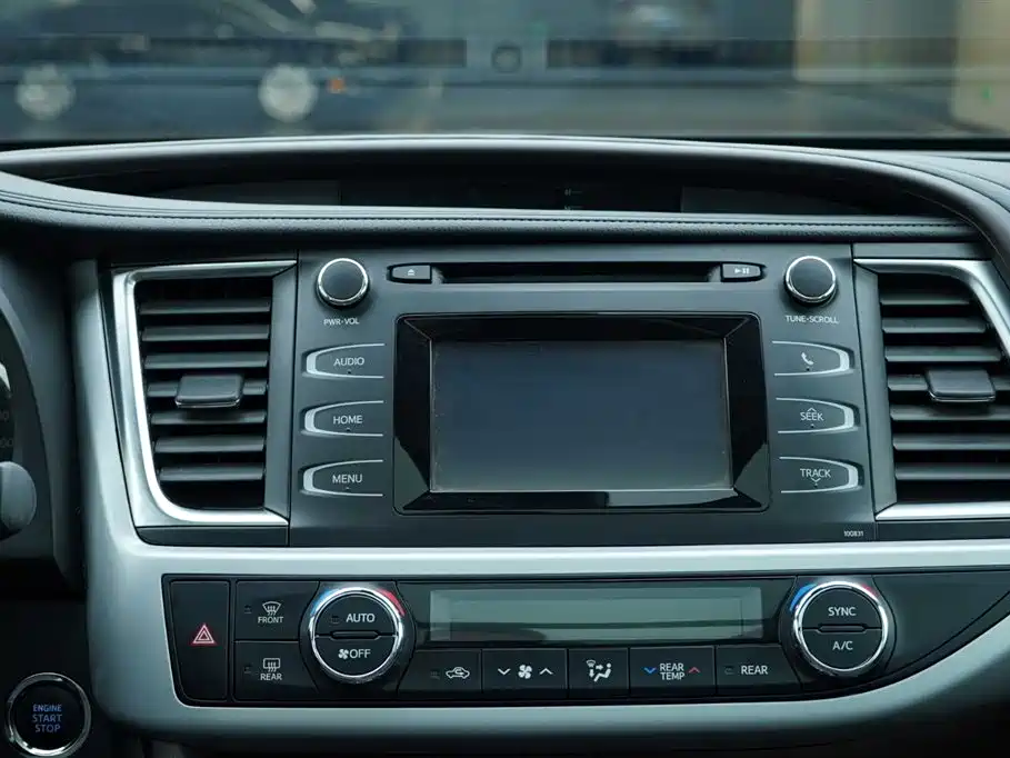 Toyota Highlander 2020 — фото 19