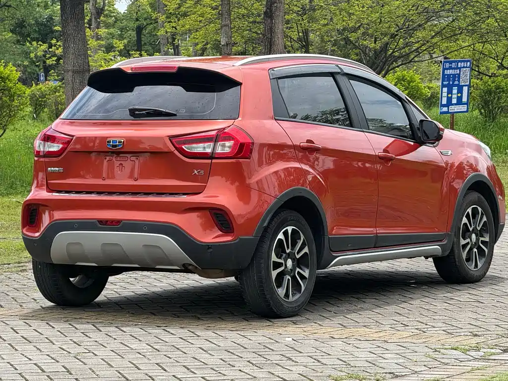 Geely Vision X3 2018 — фото 10
