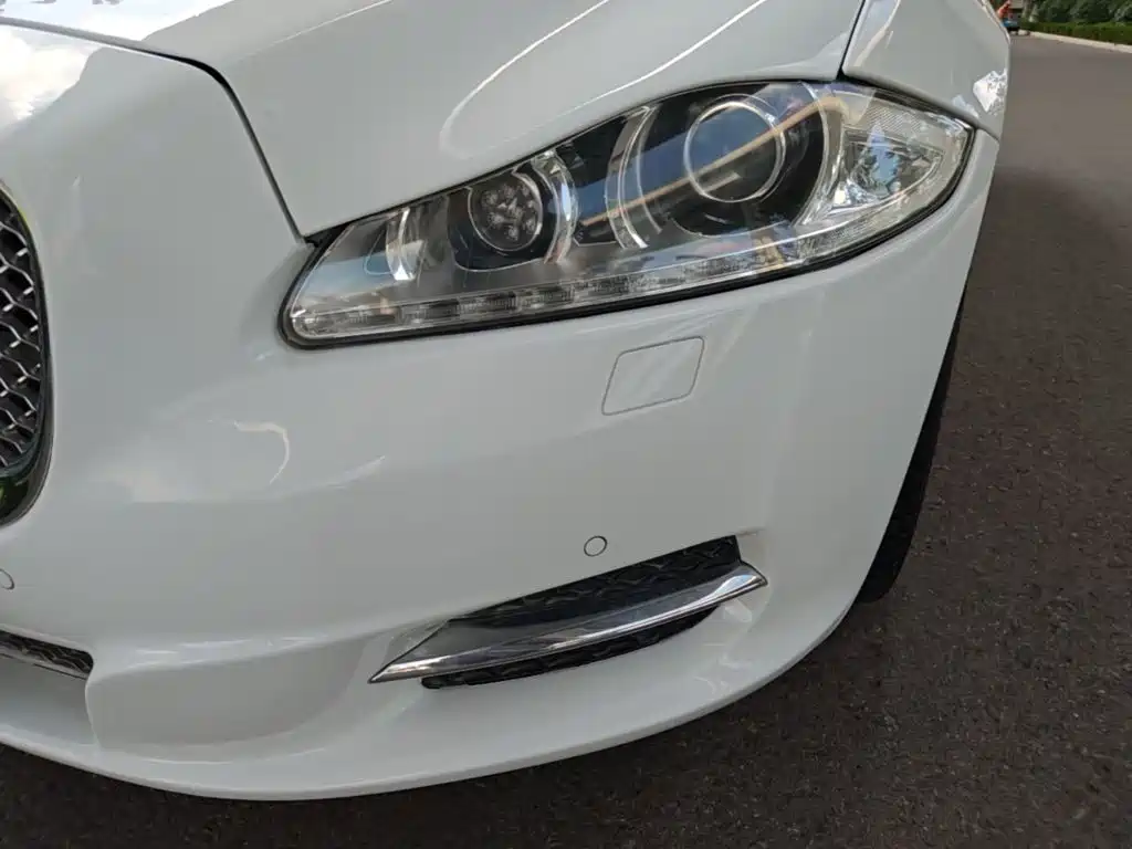 Jaguar XJ 2014 — фото 24