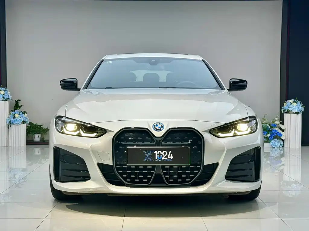 BMW i4 2026 — фото 3