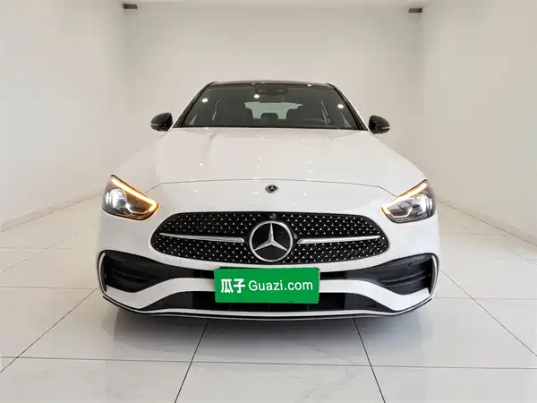 Mercedes-Benz C-Class 2025