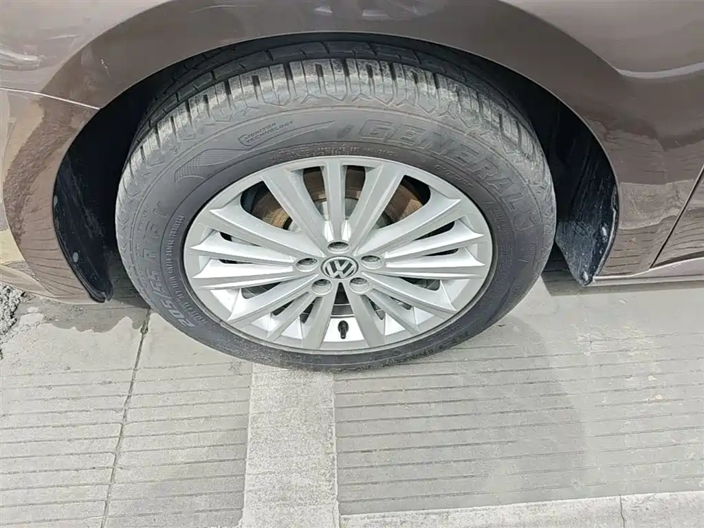 Volkswagen Gran Lavida 2015 — фото 23