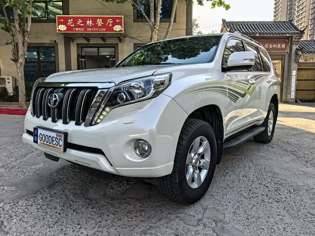 Toyota Prado 2016 — фото 1