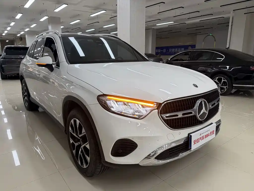 Mercedes-Benz GLC 2023 — фото 3