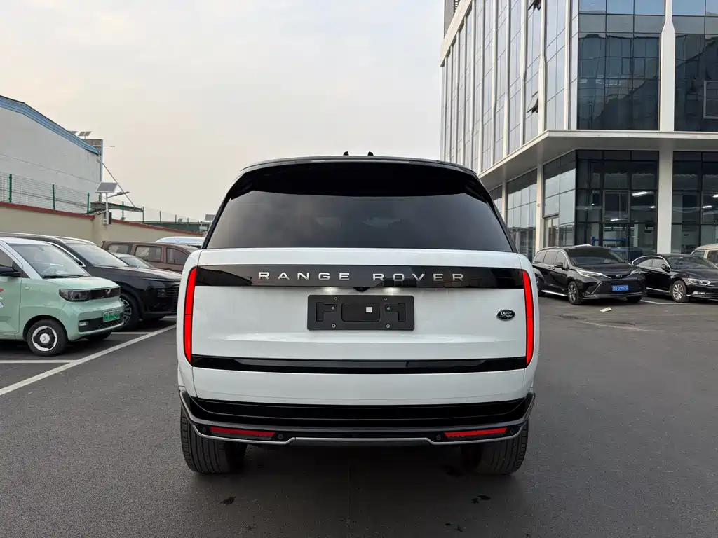 Land Rover Range Rover 2026 — фото 18