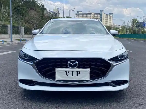 Mazda 3 Axela 2021