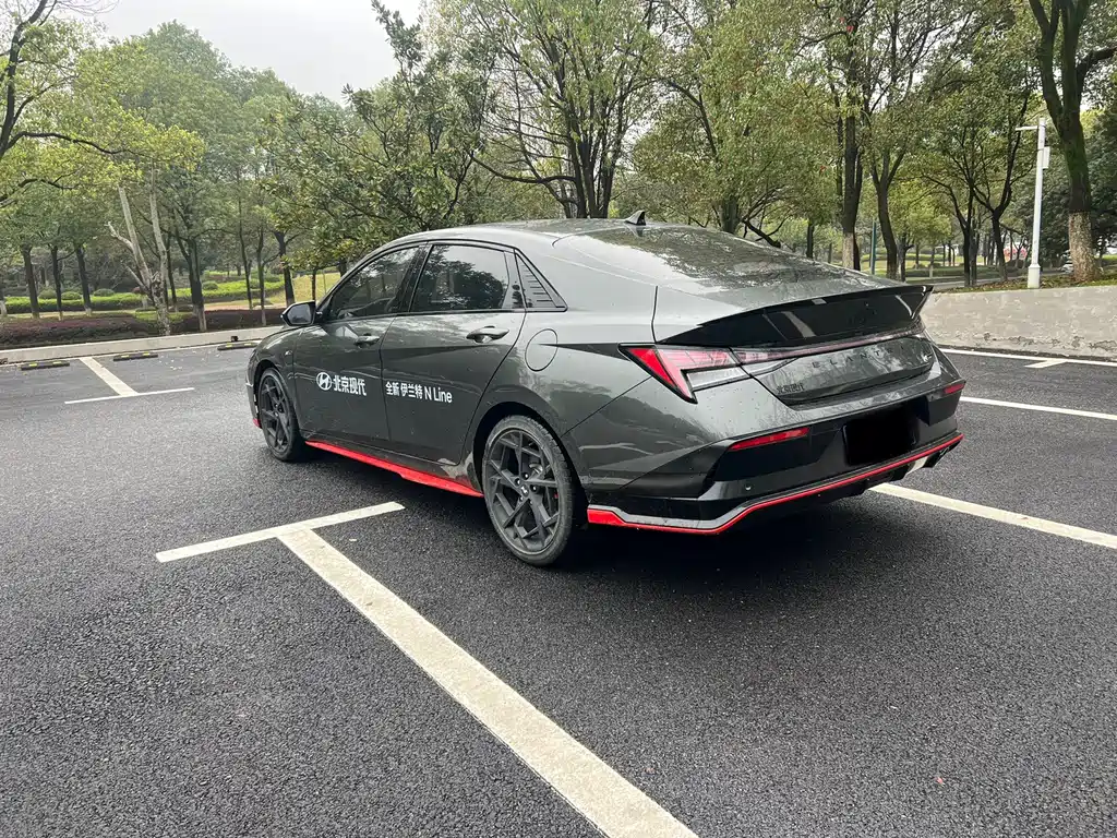 Hyundai Elantra 2023