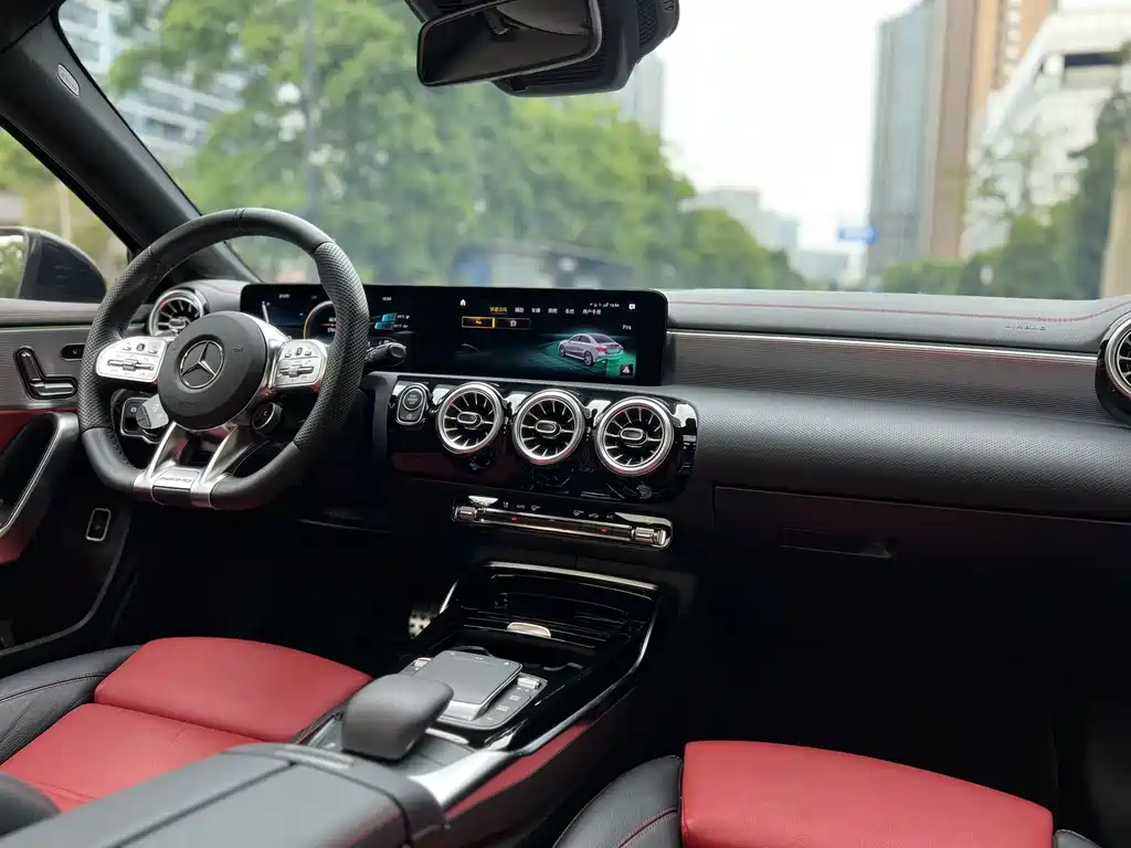 Mercedes-Benz A-Class AMG 2022 — фото 16