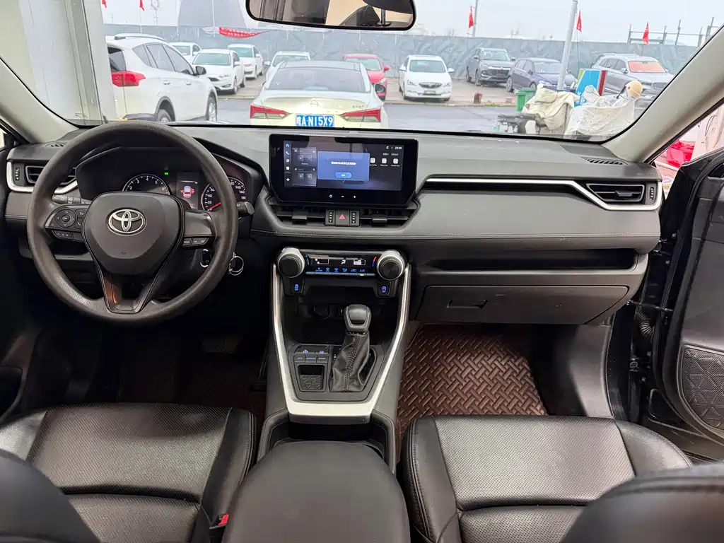 Toyota Wildlander 2022 — фото 12