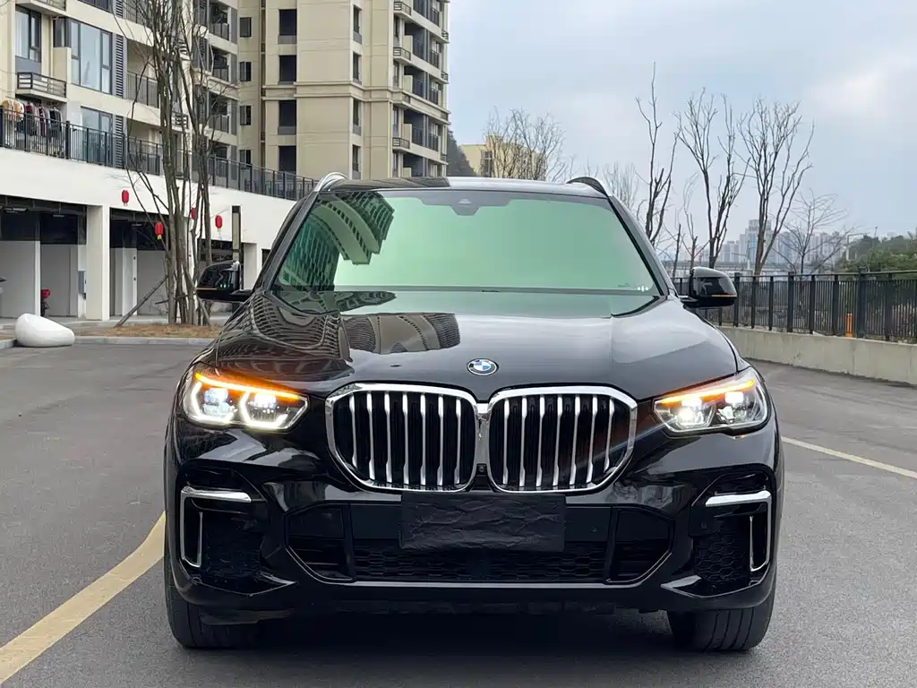 BMW X5 2023 — фото 1