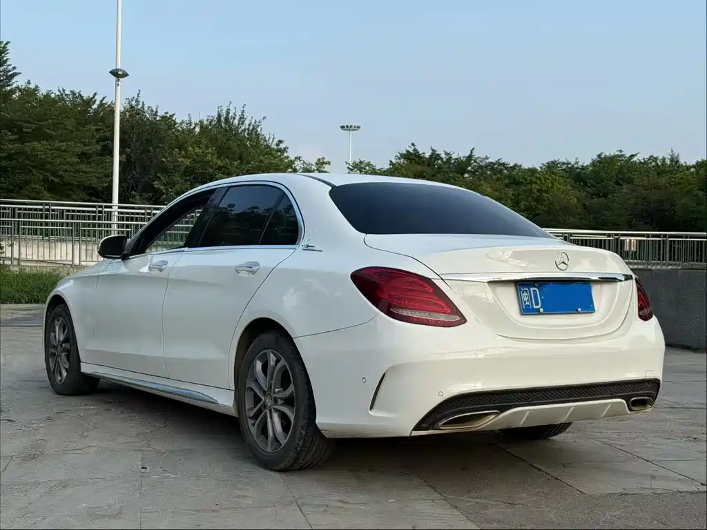 Mercedes-Benz C-Class 2017