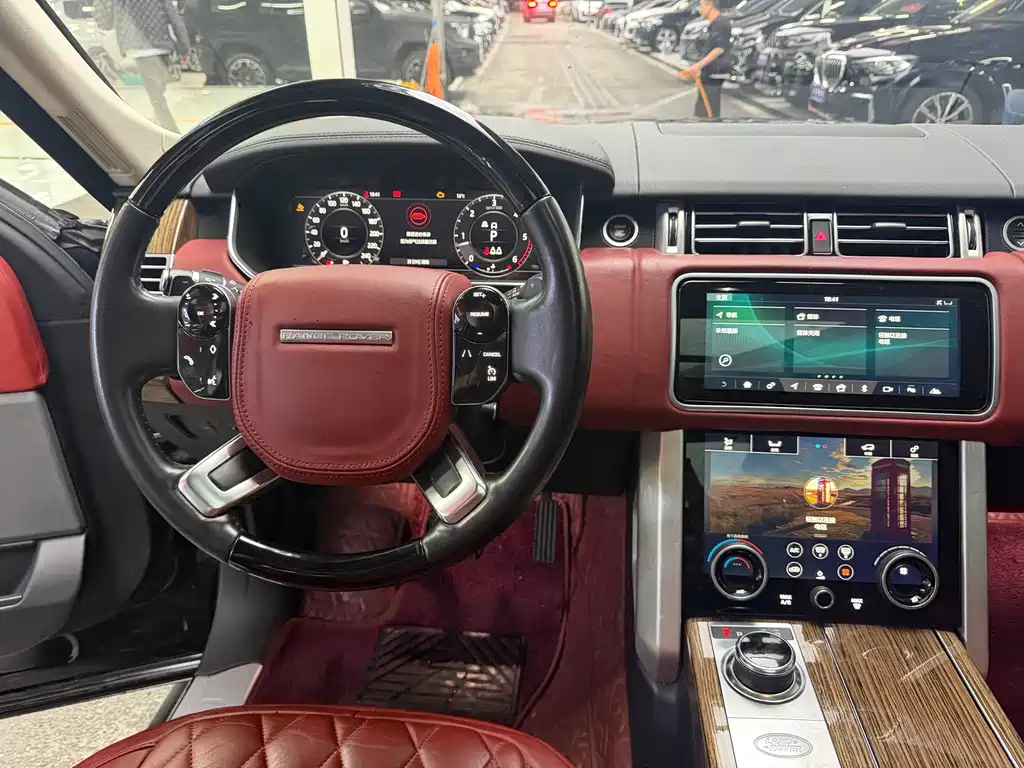 Land Rover Range Rover 2019 — фото 13