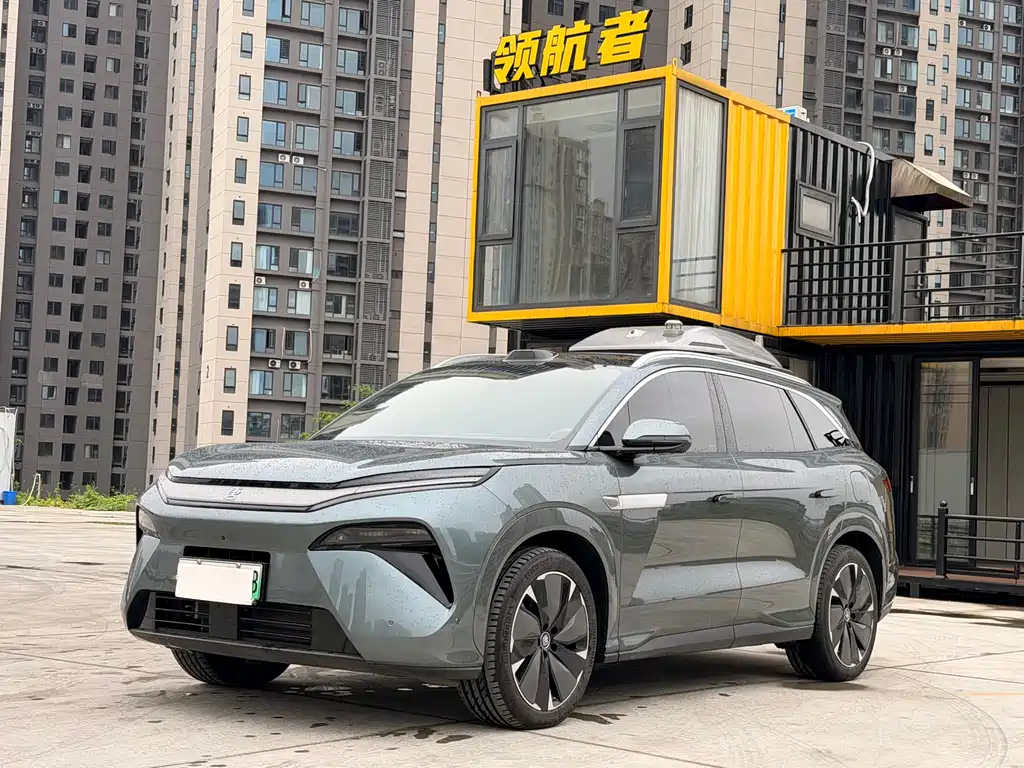 BYD Tang L 2025