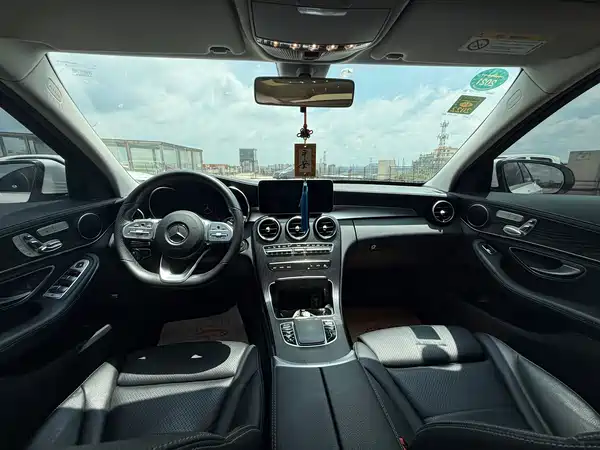 Mercedes-Benz C-Class 2020