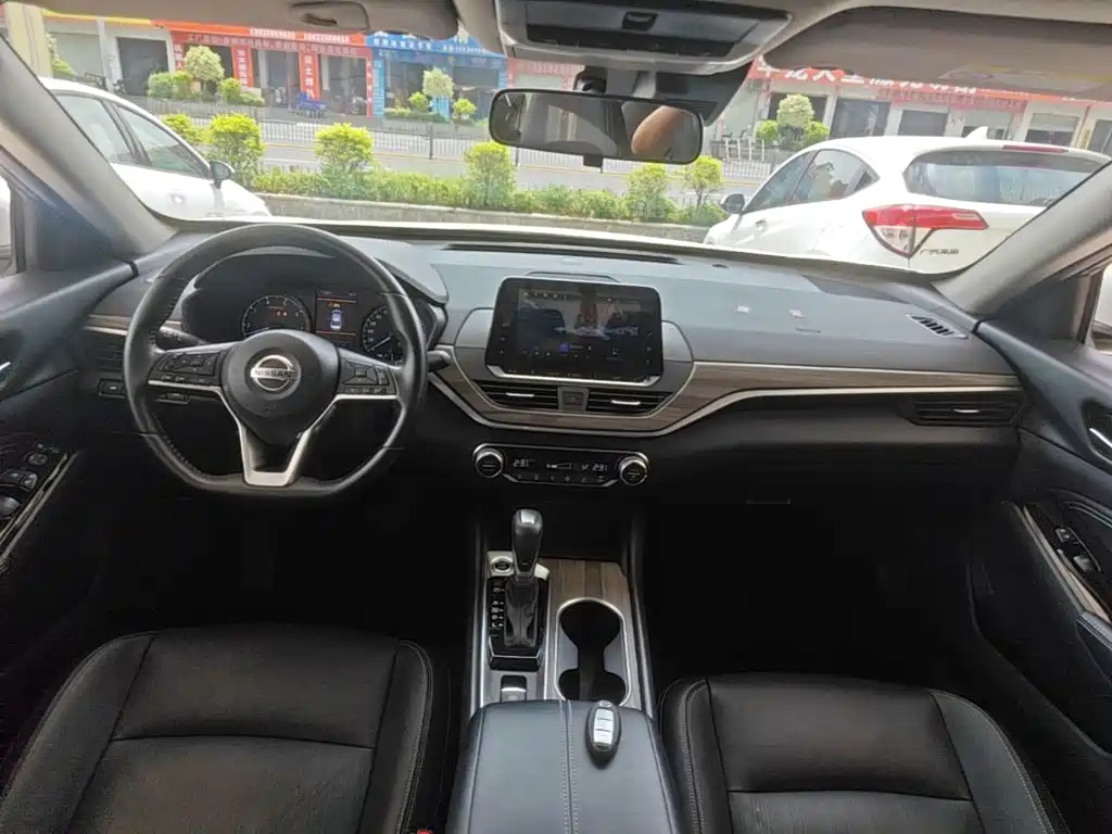 Nissan Teana 2021 — фото 10